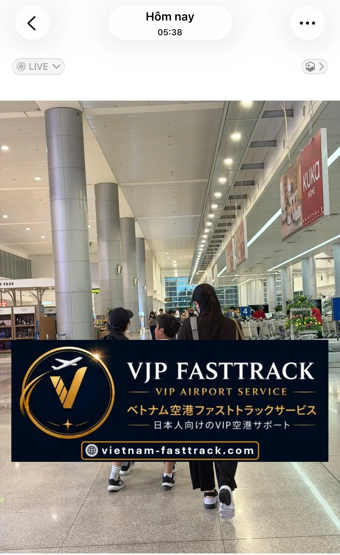 タンソンニャット国際空港でJL79便のサポート後に移動するお客様