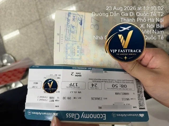 2026年8月23日VN311便でノイバイ空港に到着されたお客様の入国サポートの様子